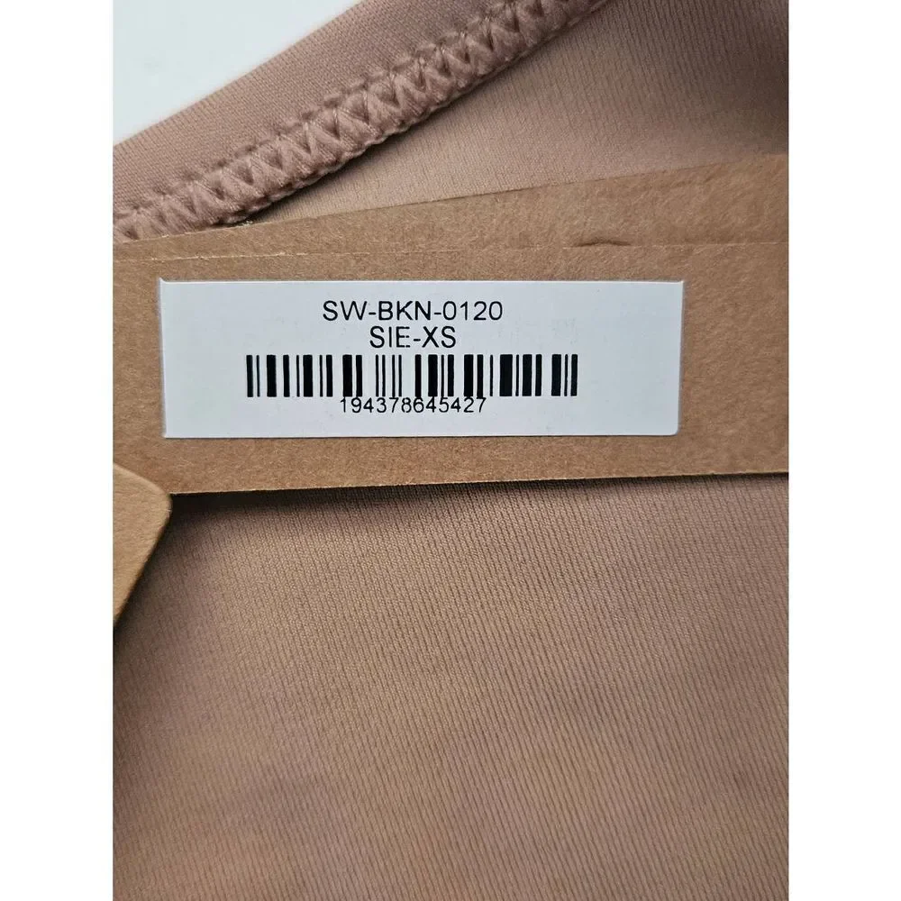 Skims swim bottom  Nwt‎
